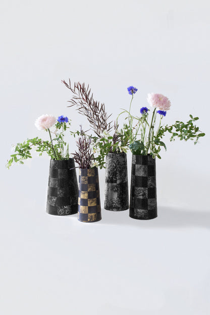 Willow Vase Short - Checkered